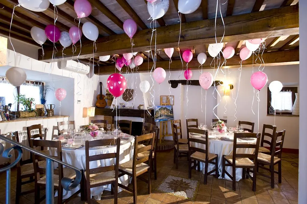 ファームステイ Il Castelluccio Country Resort Restaurant & Spa バルベリーノ・ディ・ムジェッロ